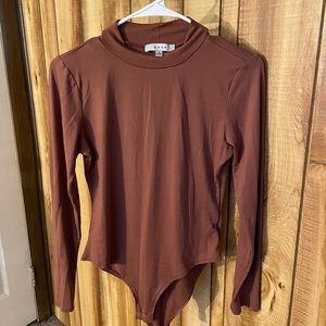 Mauve turtle neck body suit